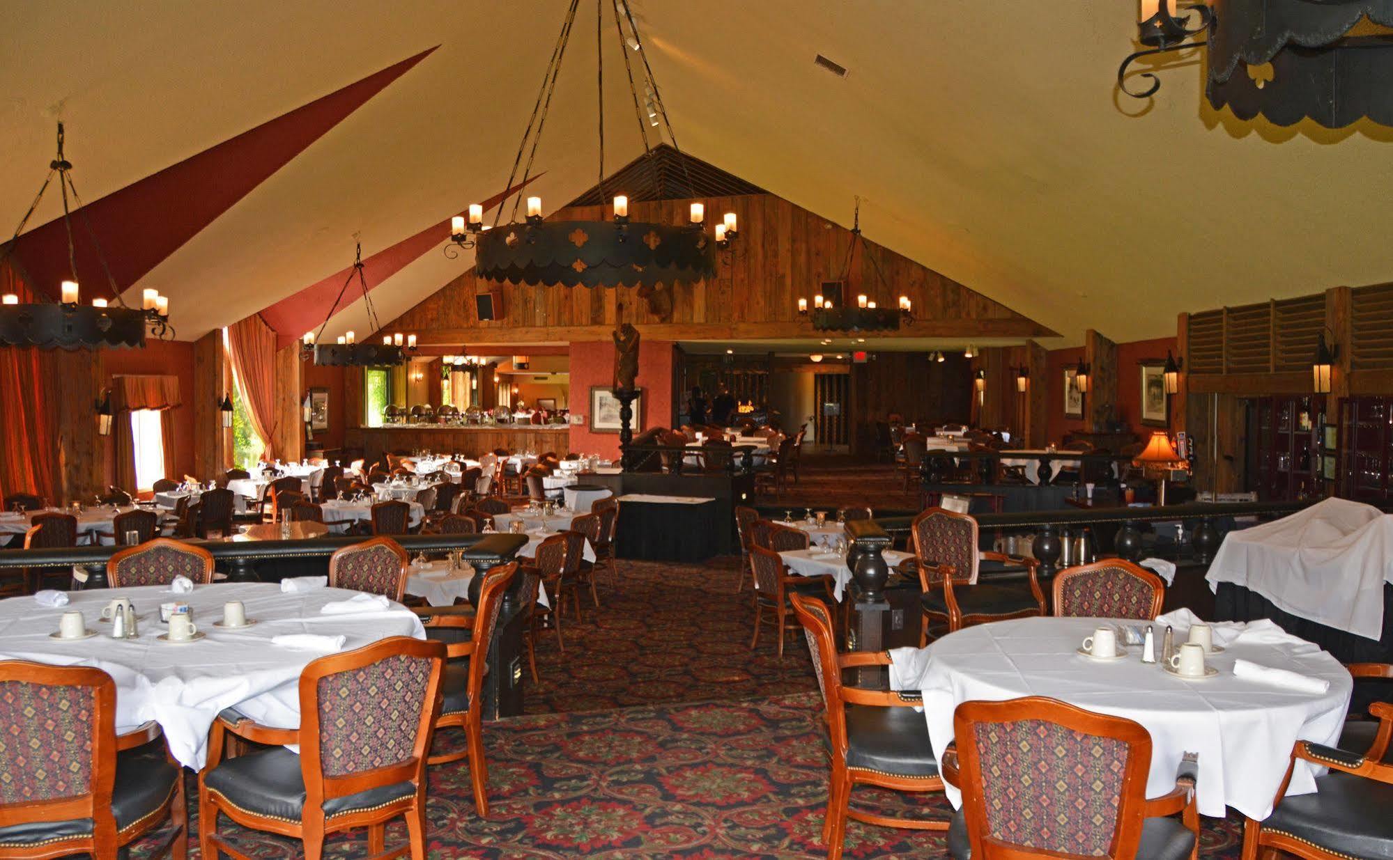 Hotel The Highlands At Harbor Springs Esterno foto